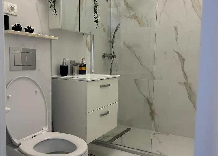 アパート Astoria Nord ナボダリ