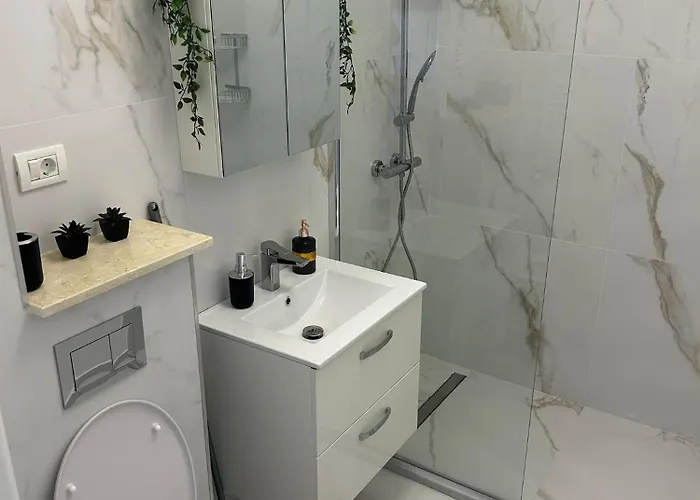 Astoria Nord アパート *