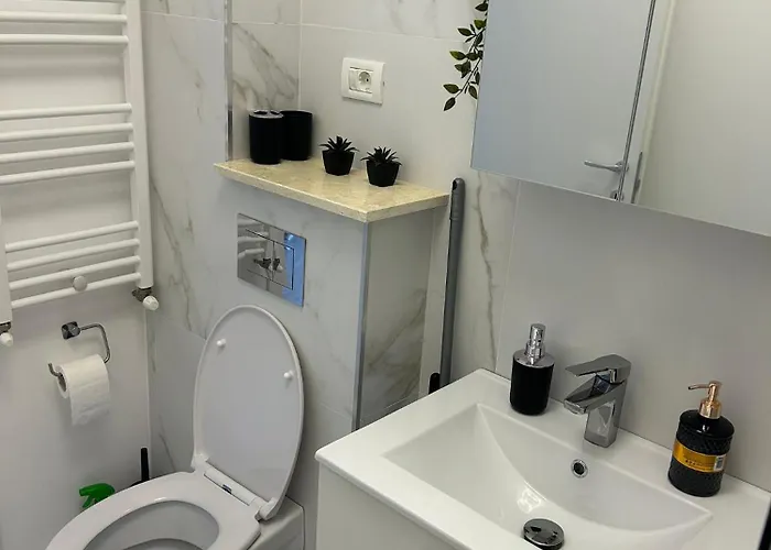 アパート Astoria Nord ナボダリ