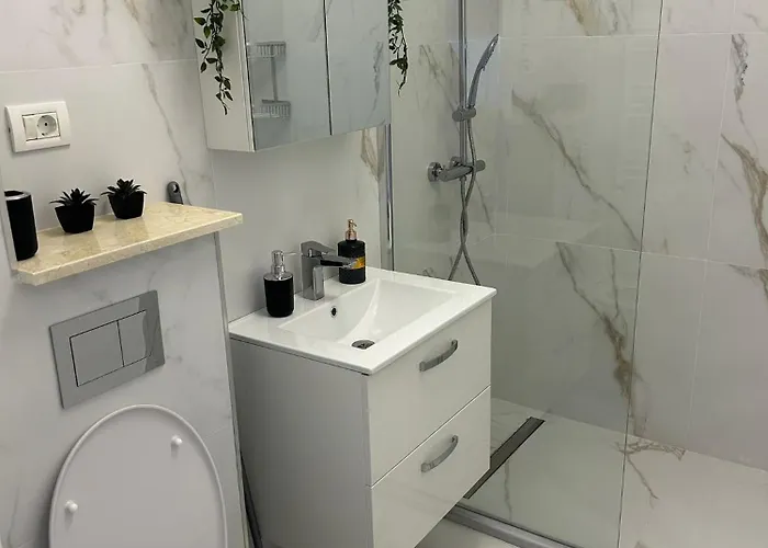 アパート Astoria Nord ナボダリ